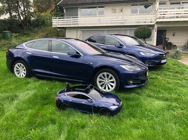 99512322-305C-414F-8C5E-62E8E5A21C83